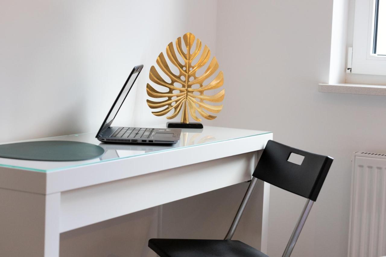 Rewita Wrzeszcz Apartments By Noclegi Renters กดัญสก์ ภายนอก รูปภาพ
